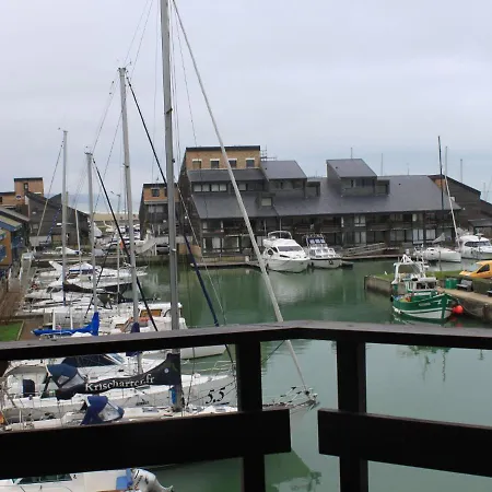 Les Marinas By Interhome *